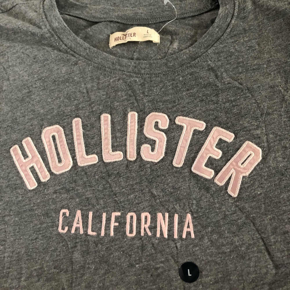 Hollister Tee